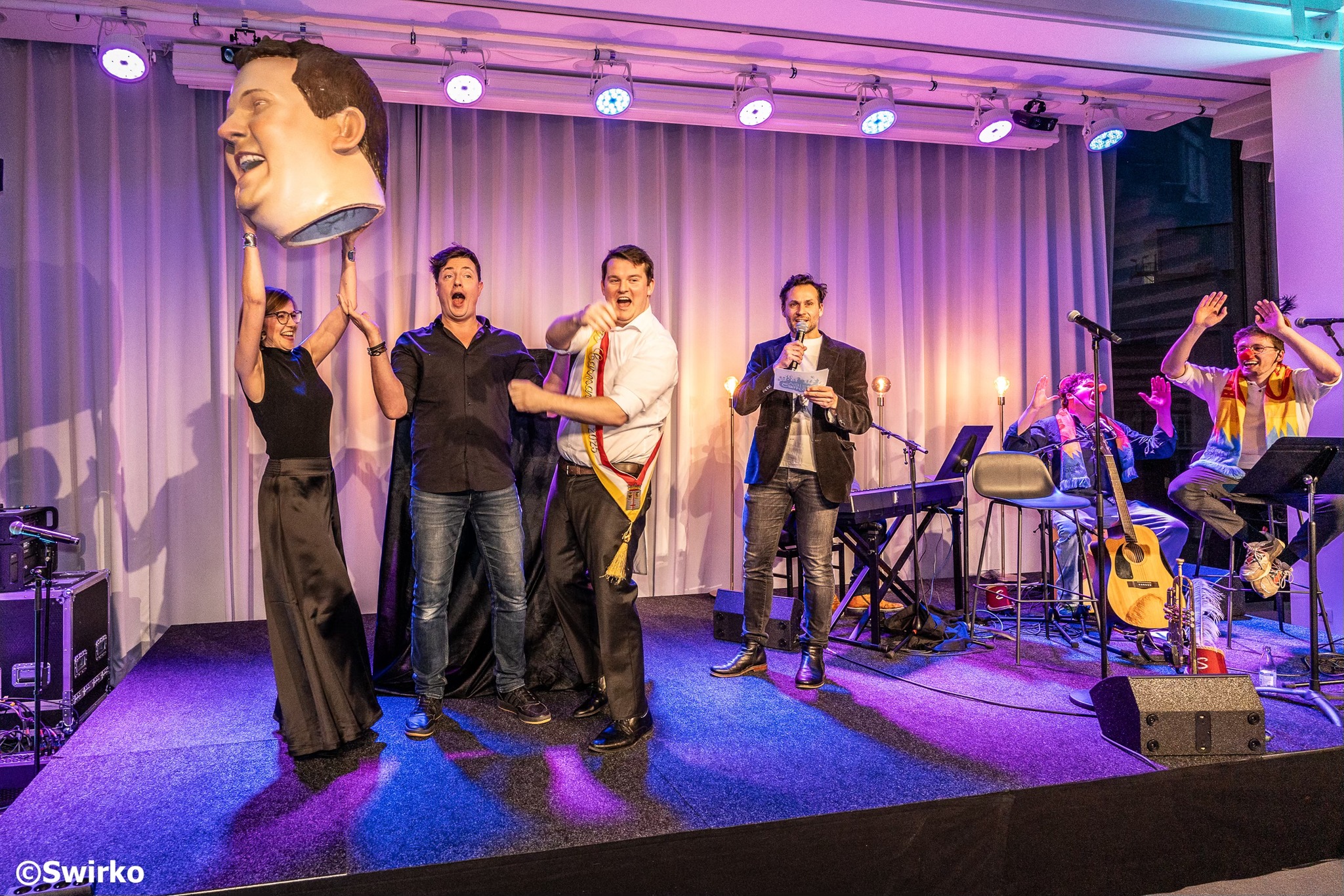 🎉 Aalst Carnaval 2025: "Oilsjt Carnaval es op ons loif geschreiven" 🎉