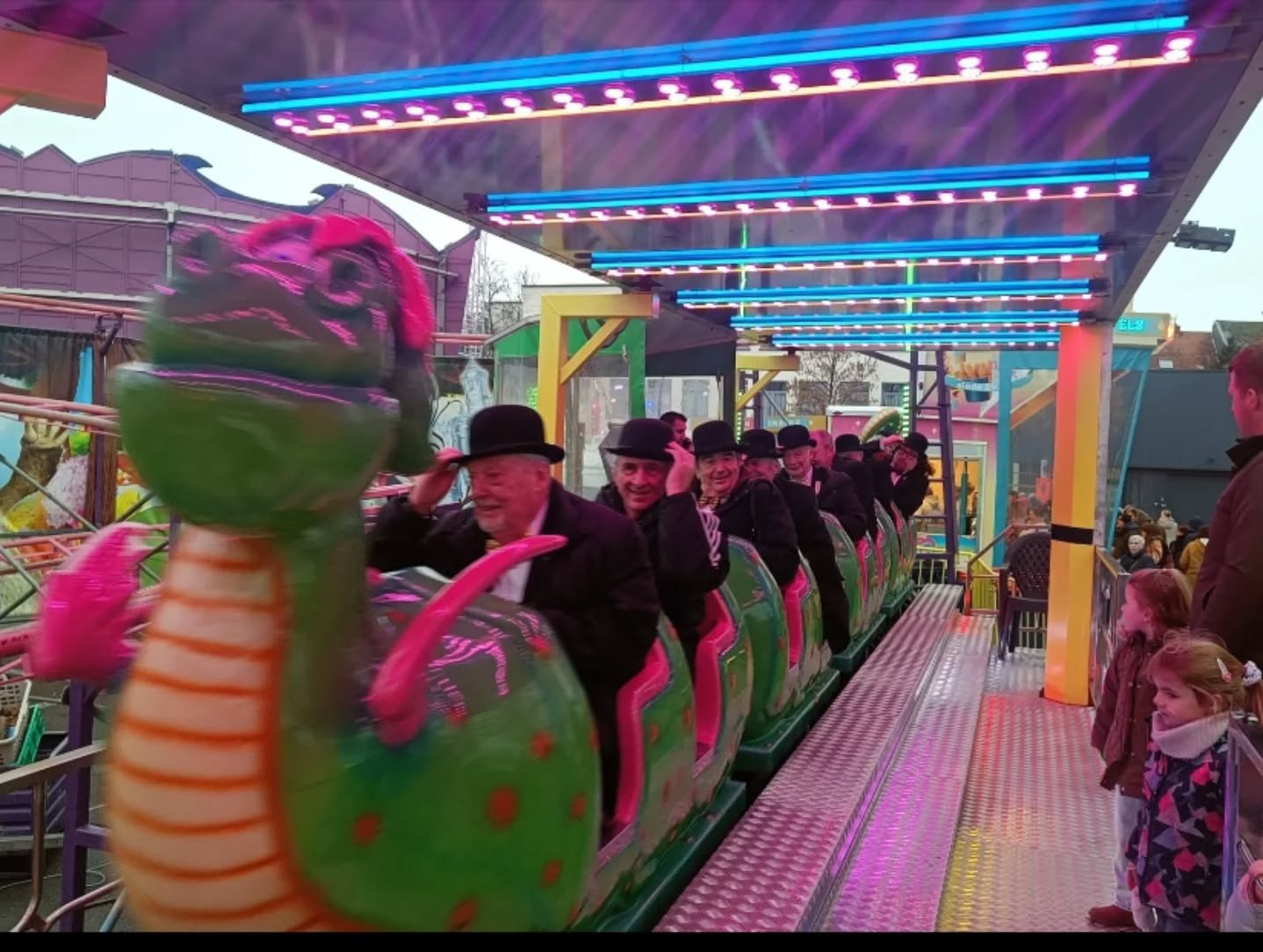 🎠🎢En den 7den dag rust Den Draeck 💚💛🤍❤️