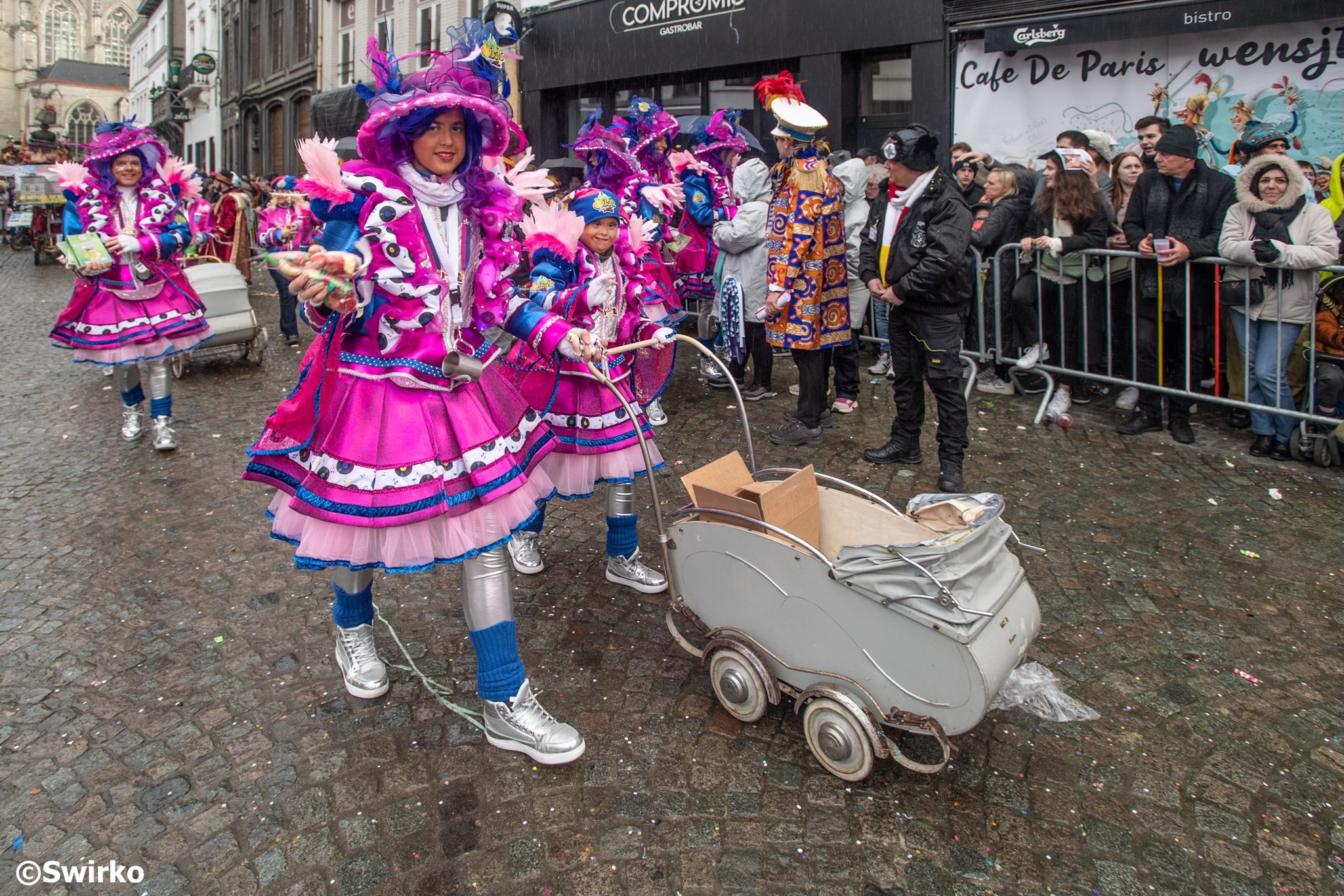 Vèr die gralèkke groeite massa Oilsjt Mjoezik loistereirs, loistert goed!!! 