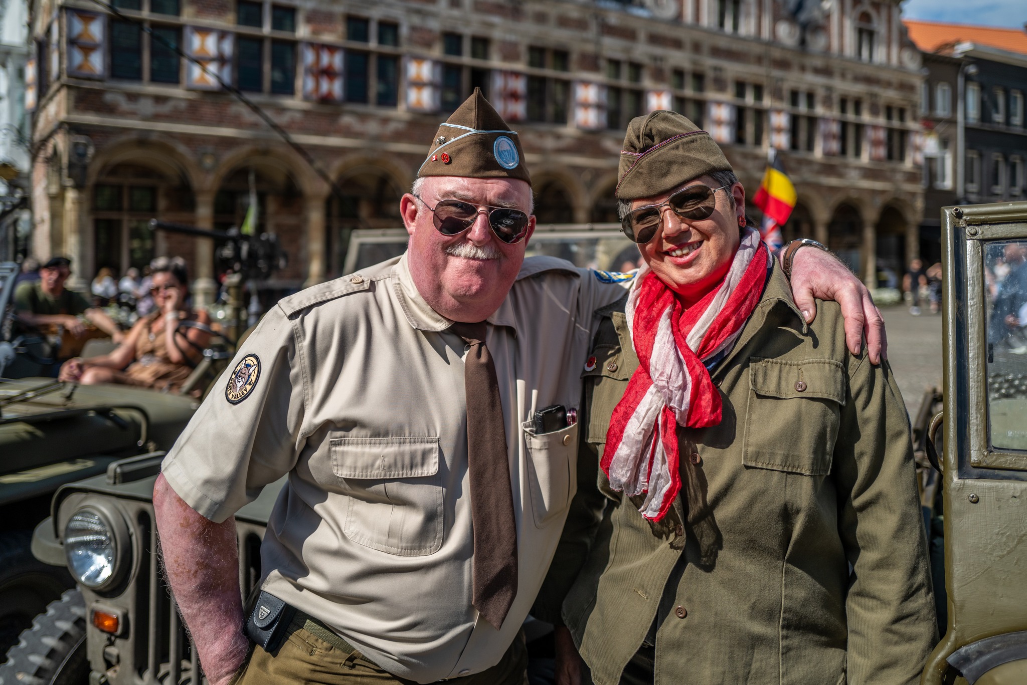🇧🇪 Aalst staat morgen, vrijdag 8 mei, stil bij de 81ste herdenking van V-dag, de dag waarop het einde van de Tweede Wereldoorlog in Europa wordt herdacht. Tijdens de plechtigheid wordt hulde gebracht aan iedereen die zich inzette voor vrede en vrijheid.