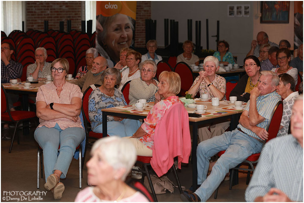 OKRA Streekpunt Aalst zet 100 teamleden in de bloemetjes tijdens inspirerende startdag.