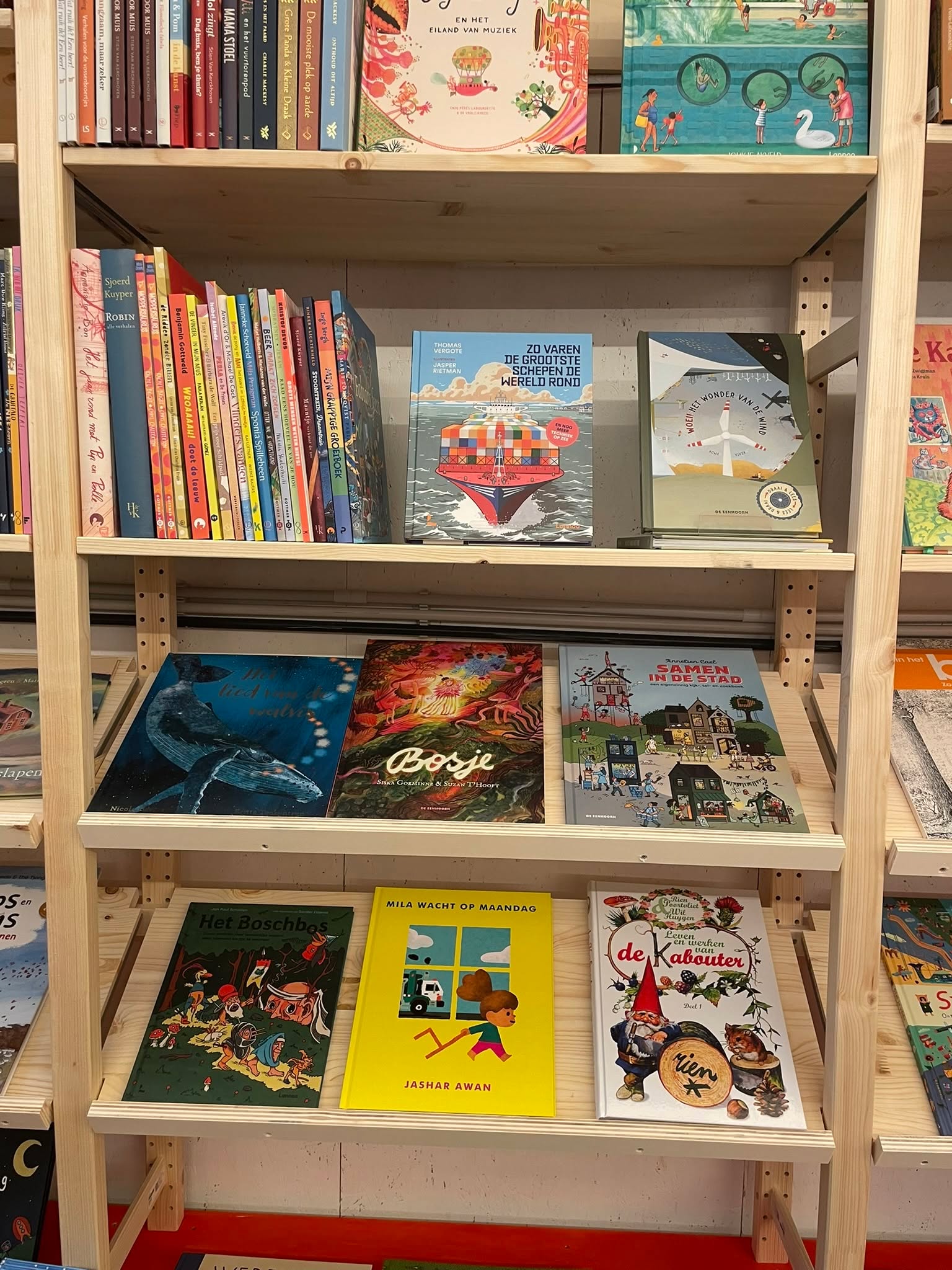 Cimorné stelt Maarten van Tokyo Books and Records voor