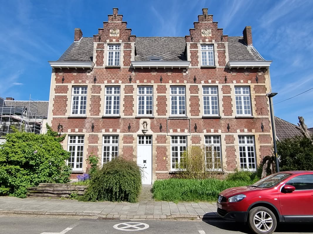 Beschermd pand uit 1878 in Aalsters Begijnhof zoekt nieuwe eigenaar