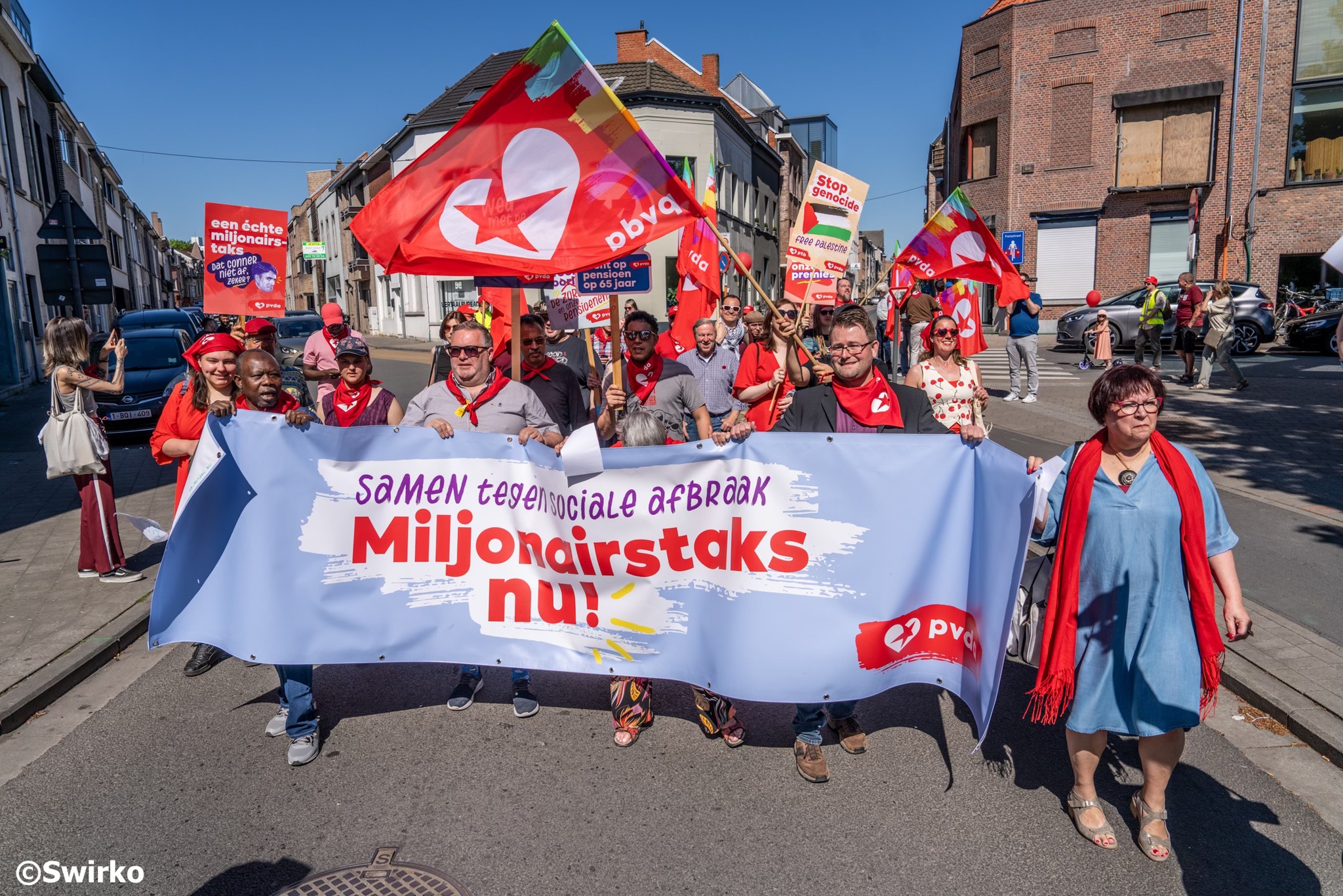 🔴 PVDA stapt mee in 1 mei-optocht in Aalst: tijd voor een miljonairstaks! 💥