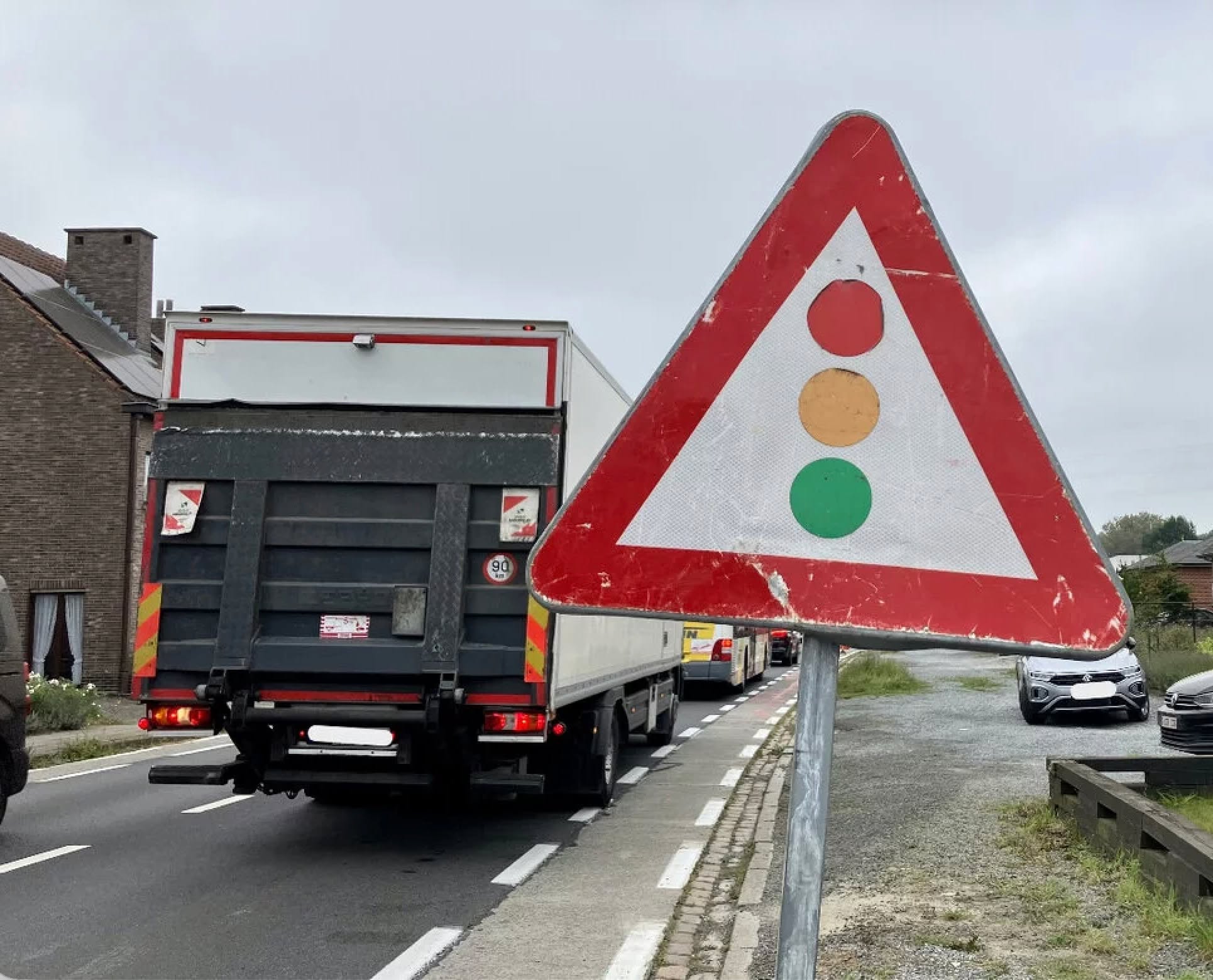 🚦 Tijdelijke verkeerslichten op Moorselbaan (N411) 🚦