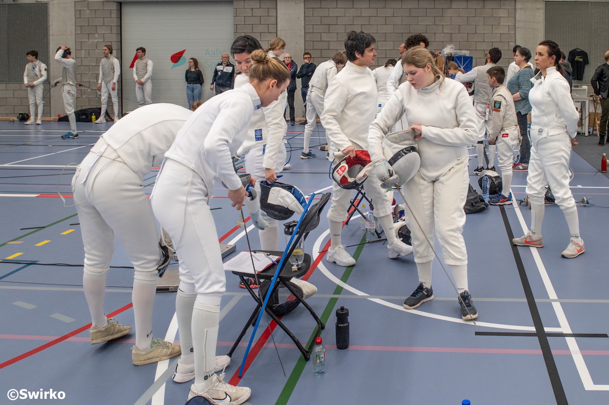 Scherma Aalst organiseerde zondag haar eerste succesvol tornooi in olympisch schermen voor de Vlaamse Schermbond VSB.