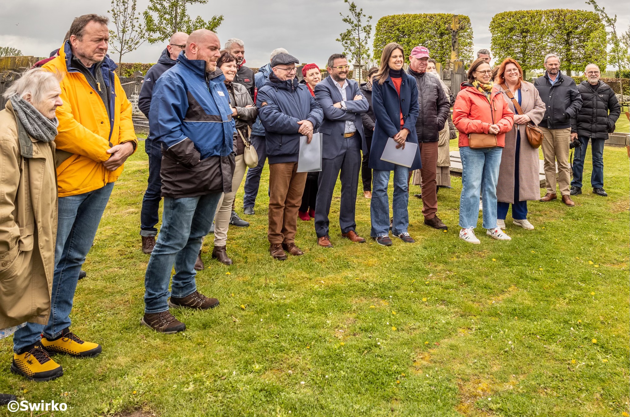 Eerste gedenkboom ingehuldigd in Baardegem