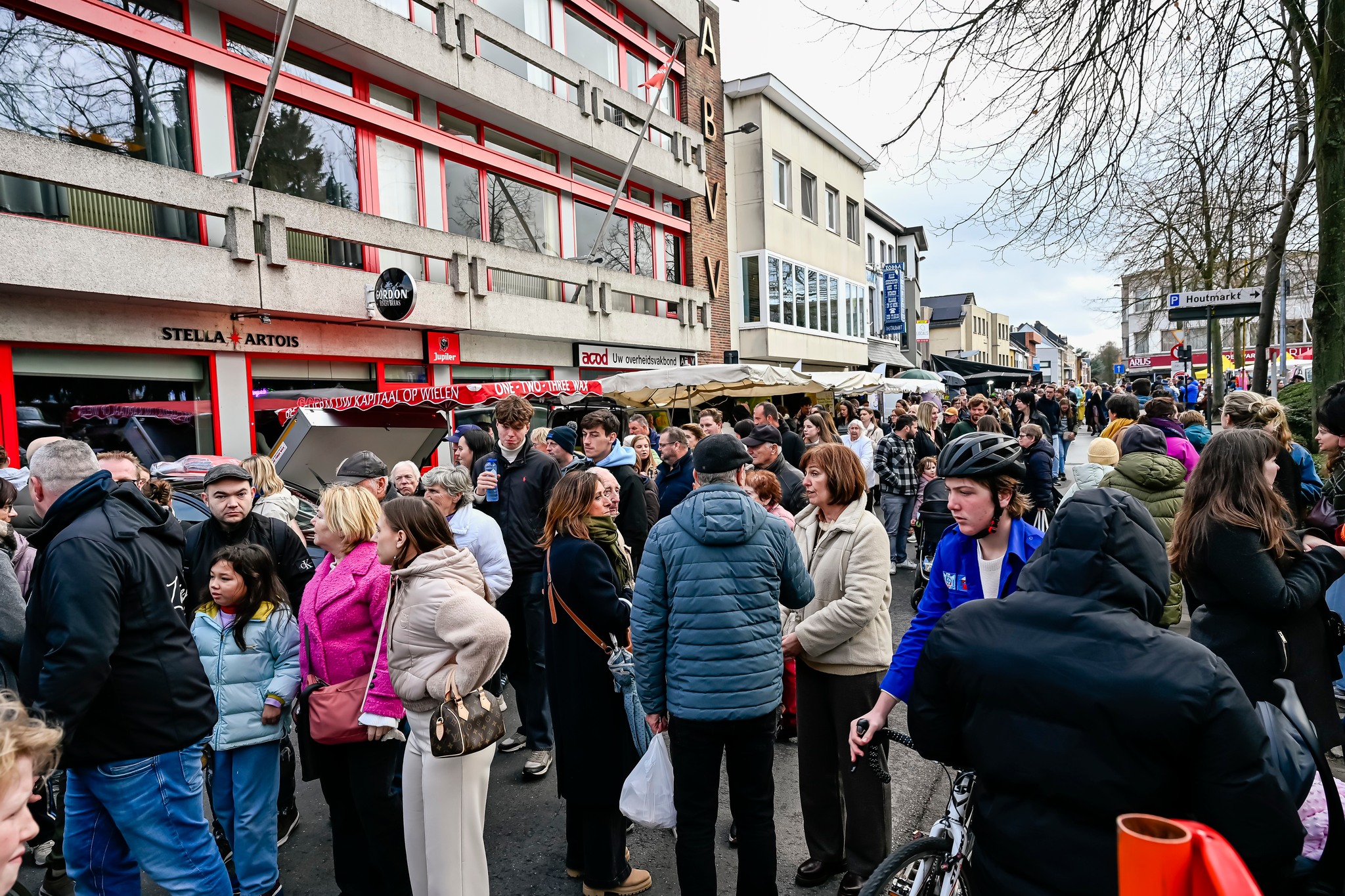 📸 Sint-Maartensjaarmarkt 2025 – een echte Aalsterse traditie