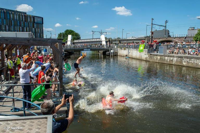 🌊 Big Jump roept in Aalst op tot proper water: symbolische sprong in de Dender op 12 juli