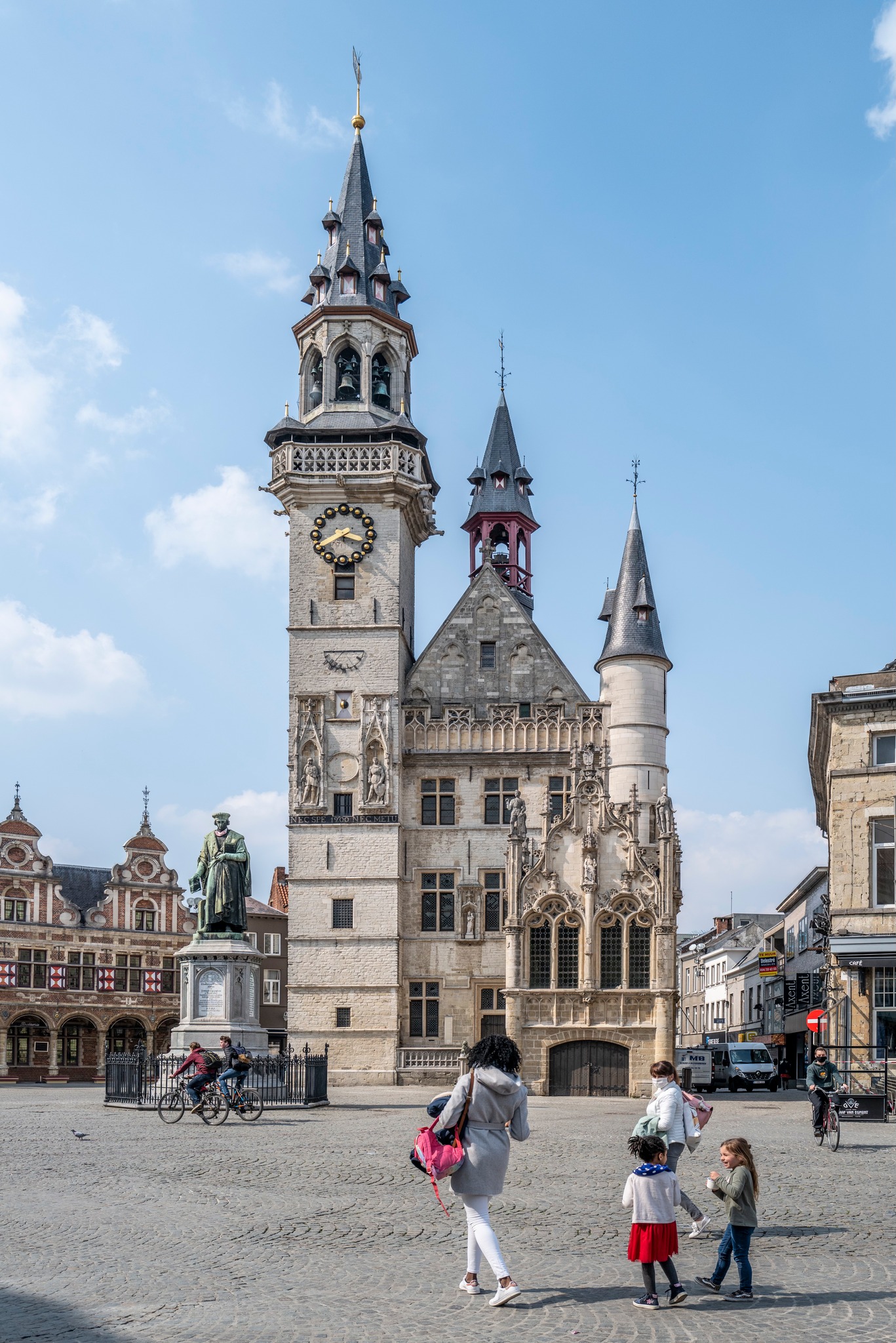 🔔 UNESCO-belfort Aalst krijgt een grondige restauratie! 🔧