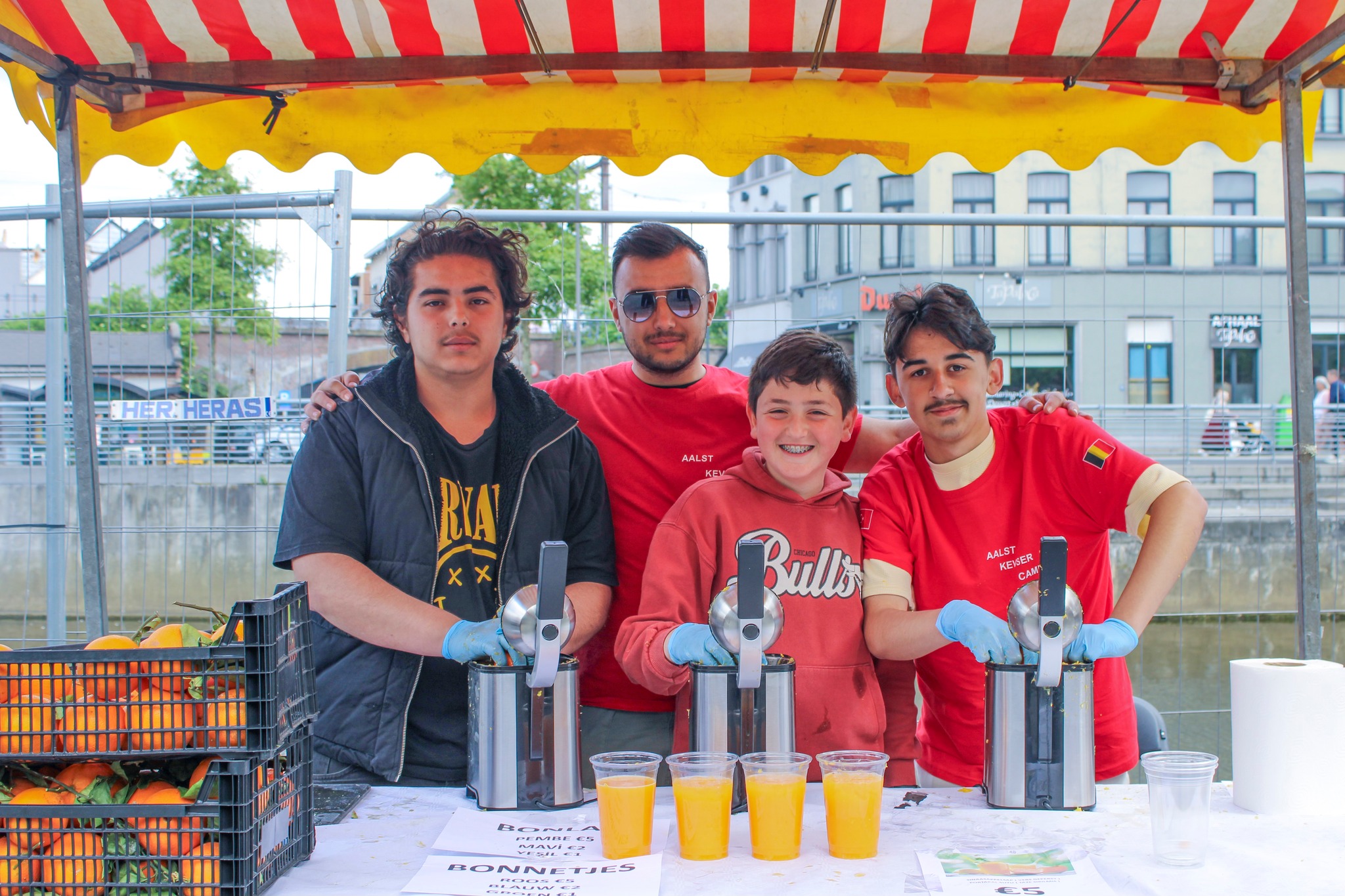 🎉 Dagje Turkije brengt opnieuw massa volk naar het Werfplein! 🇹🇷❤️🇧🇪