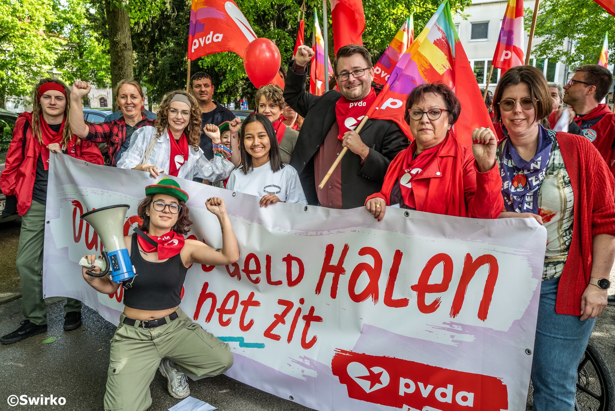 PVDA Aalst op 1 mei: "Bij de lokale verkiezingen van 13 oktober willen we voor het eerst verkozen raken in de Aalsterse gemeenteraad." 