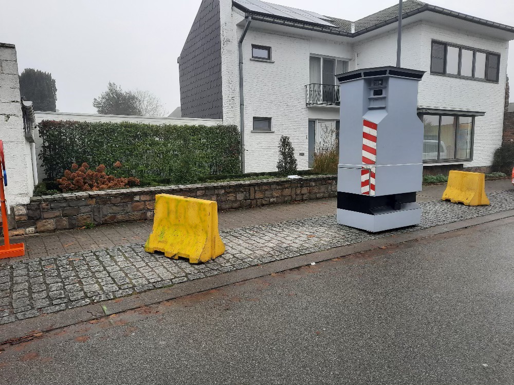 Sammeke trok door de mist richting Stevensveldstraat in Meldert om daar een week snelheid te controleren. 