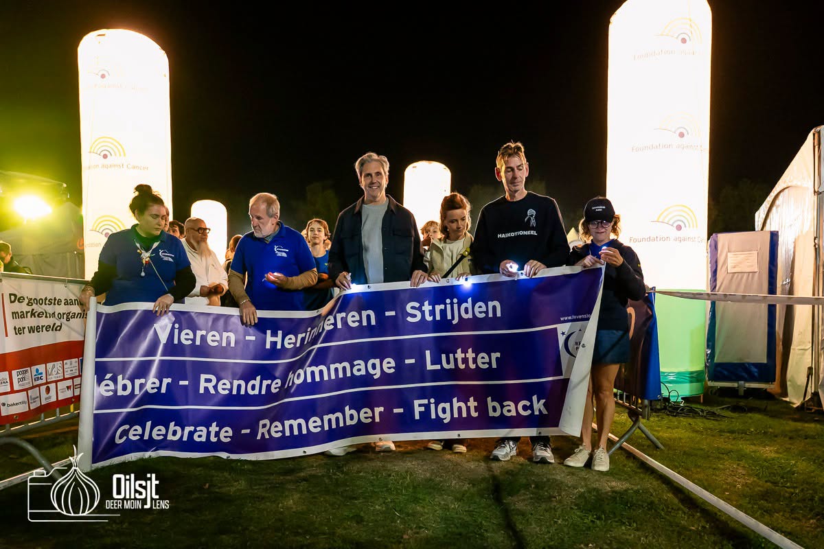 💜 Een zee van licht tijdens Levensloop Aalst