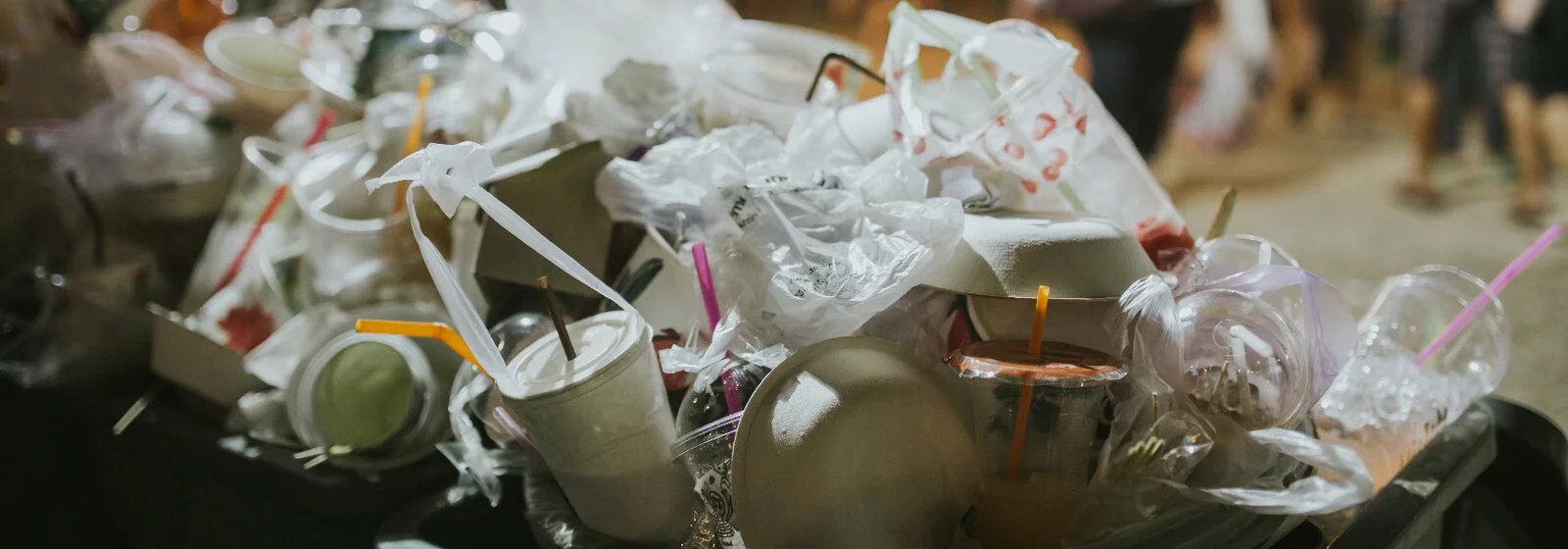 ♻️ Extra inlevermoment herbruikbare bekers! 🎭🥤