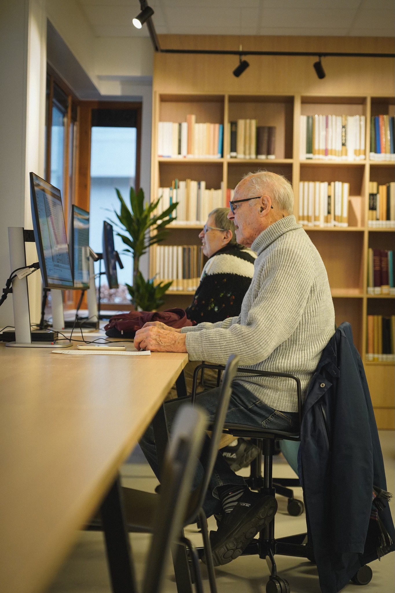 De leeszaal van het Stadsarchief Aalst opende vanmorgen opnieuw de deuren 📚✨