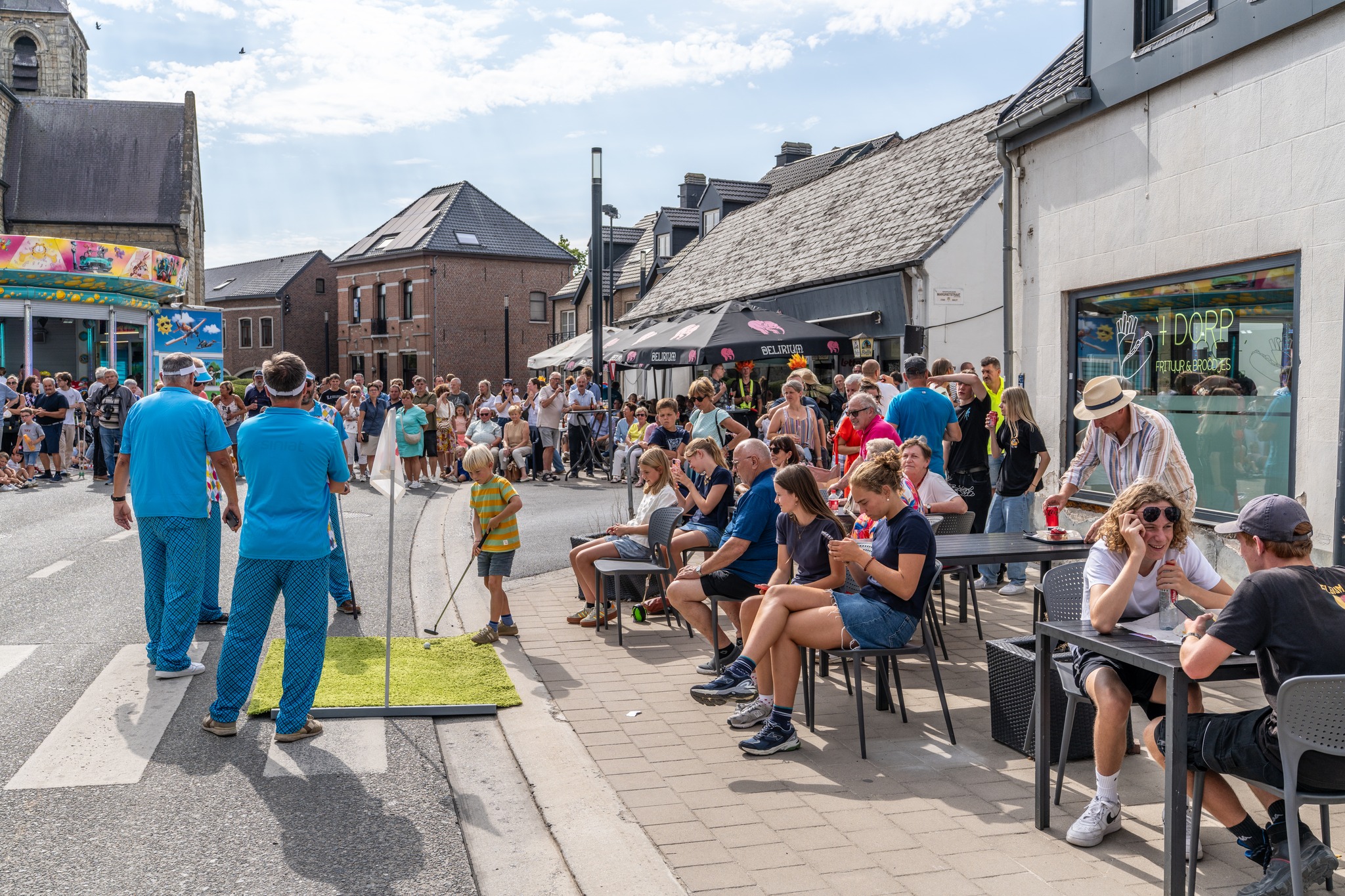 Faubourgkermis Baardegem sluit af met grote stoet en optreden