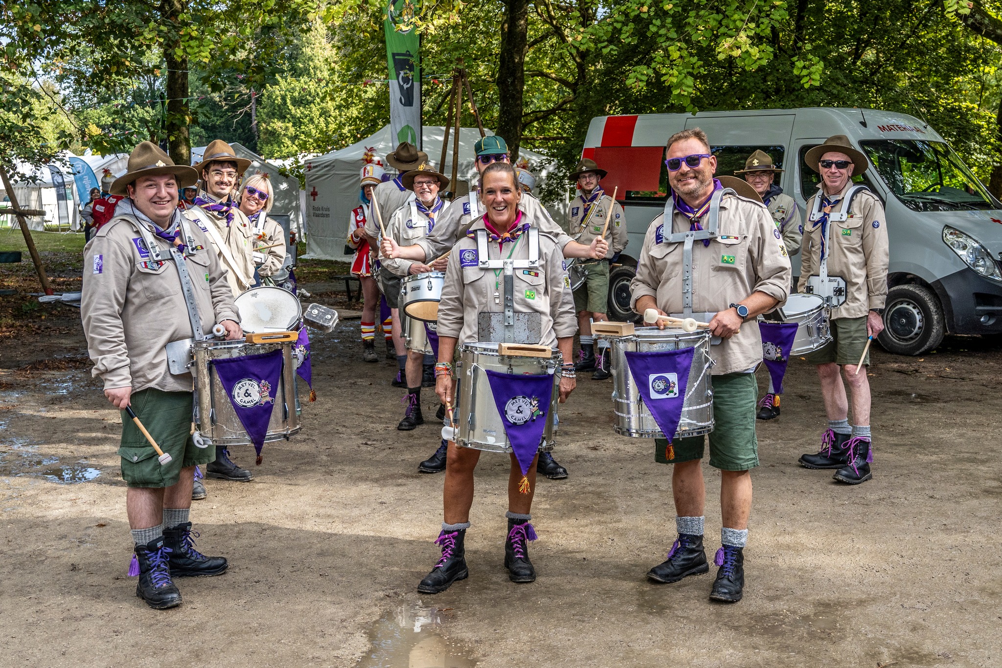 🥁 Scoutstrommelkorps Met Vel en Gamel bestaat 30 jaar en viert dat op zaterdag 9 mei met een feestmoment in de Heilig Hartkerk in Aalst.