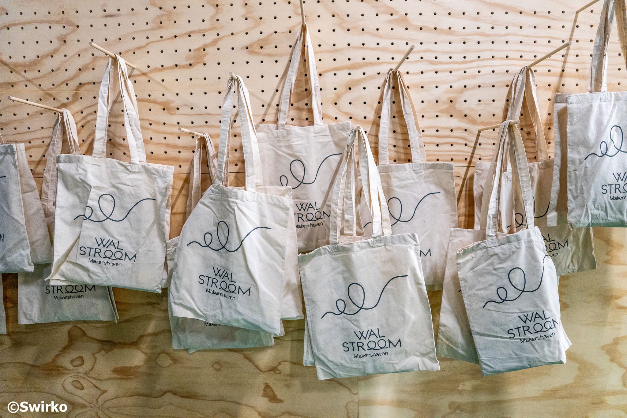 🎉 Nieuwe jongerenhal Walstroom officieel geopend!